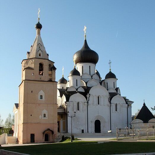 Храмы Успенского монастыря